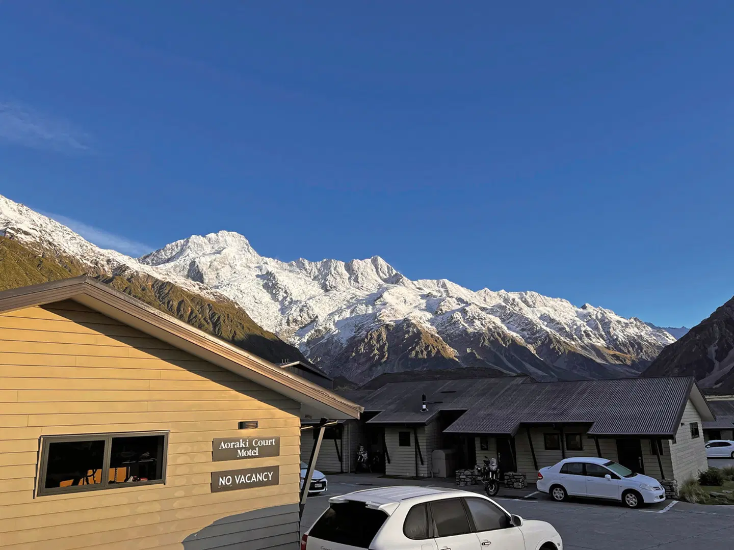 Aoraki Court Motel EXTERIOR