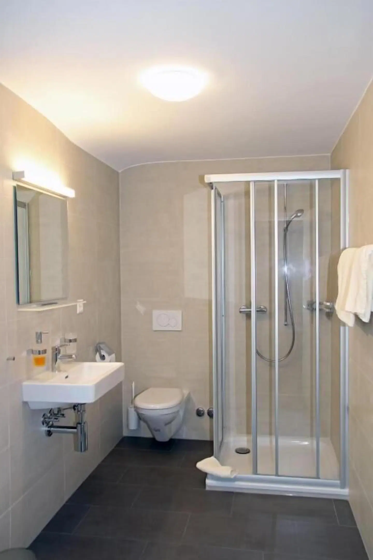 Hotel Hecht Badezimmer