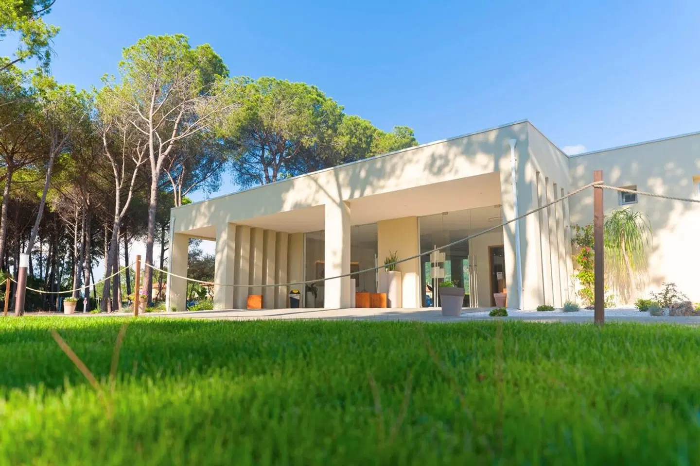 Caladune Resort EXTERIOR