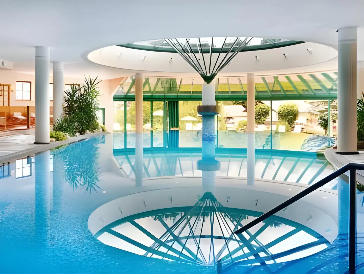 Alpin & Vital Hotel La Perla Hallenbad