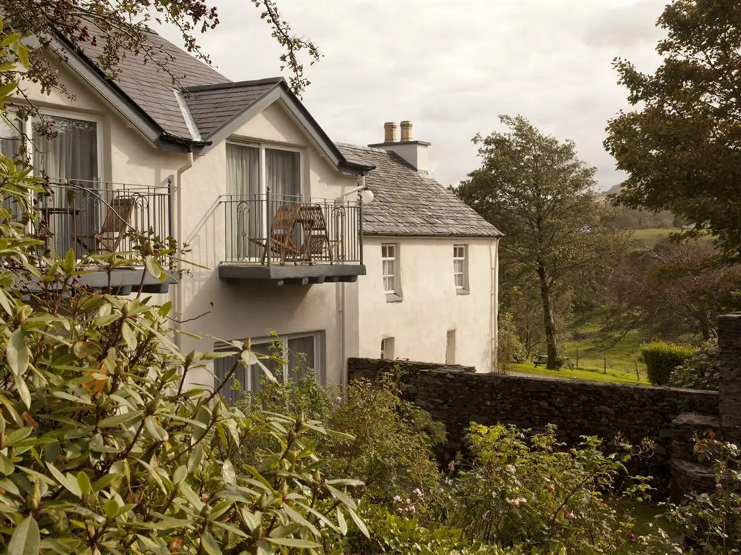 Woodhill House EXTERIOR