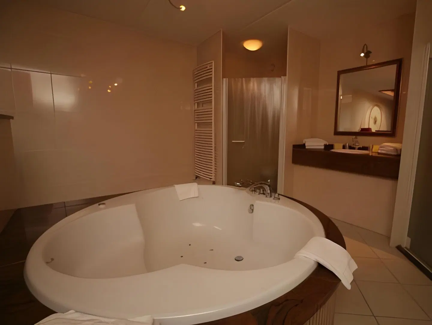 Van der Valk Spier-Dwingeloo Badezimmer