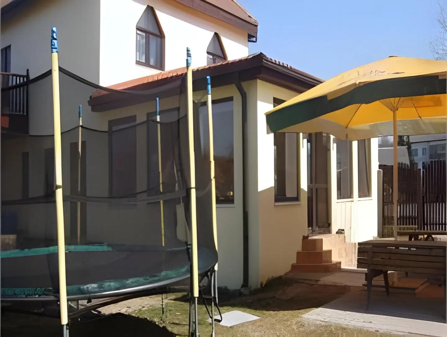 Vetrasputns EXTERIOR