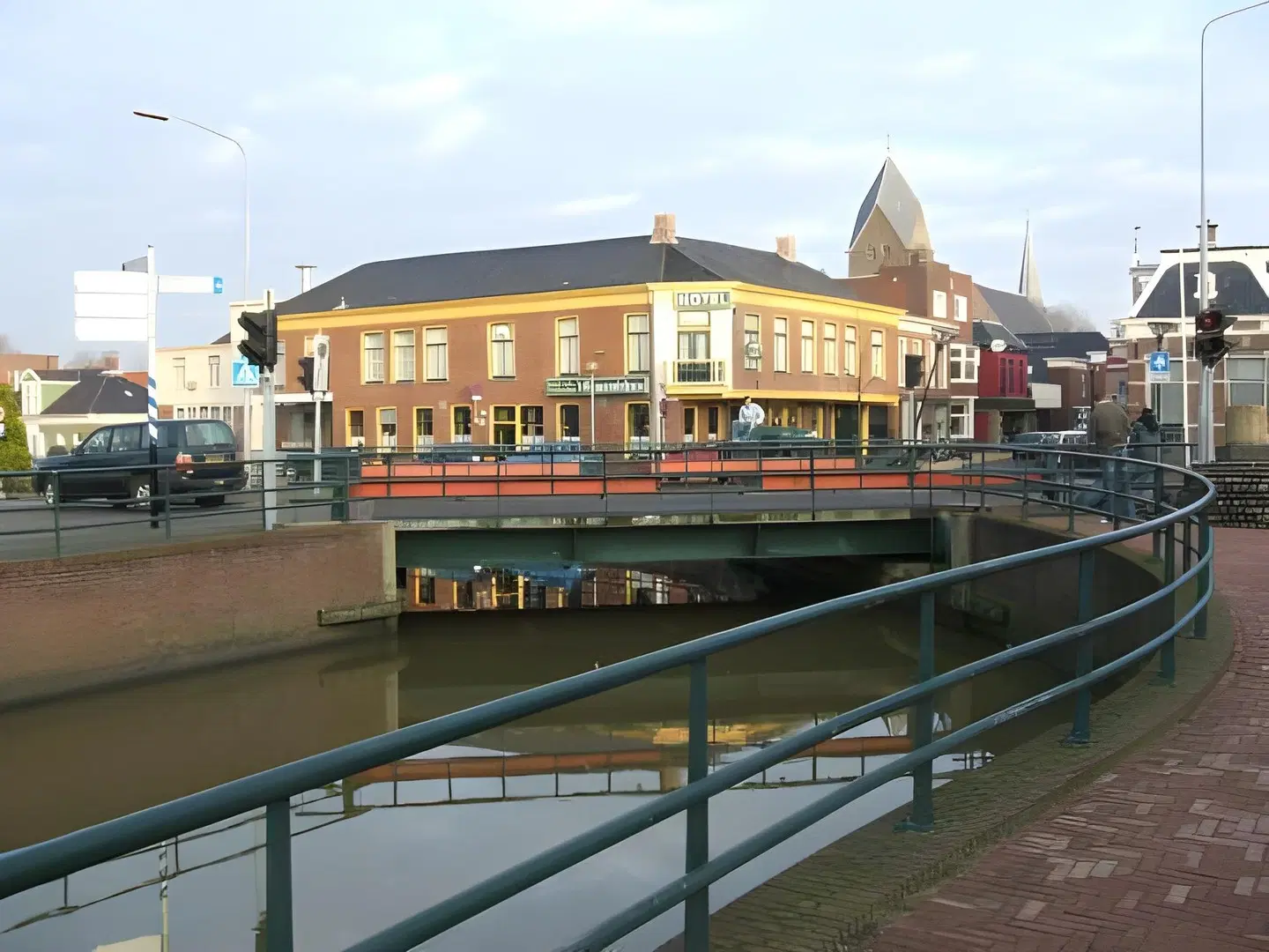 't Gemeentehuis EXTERIOR