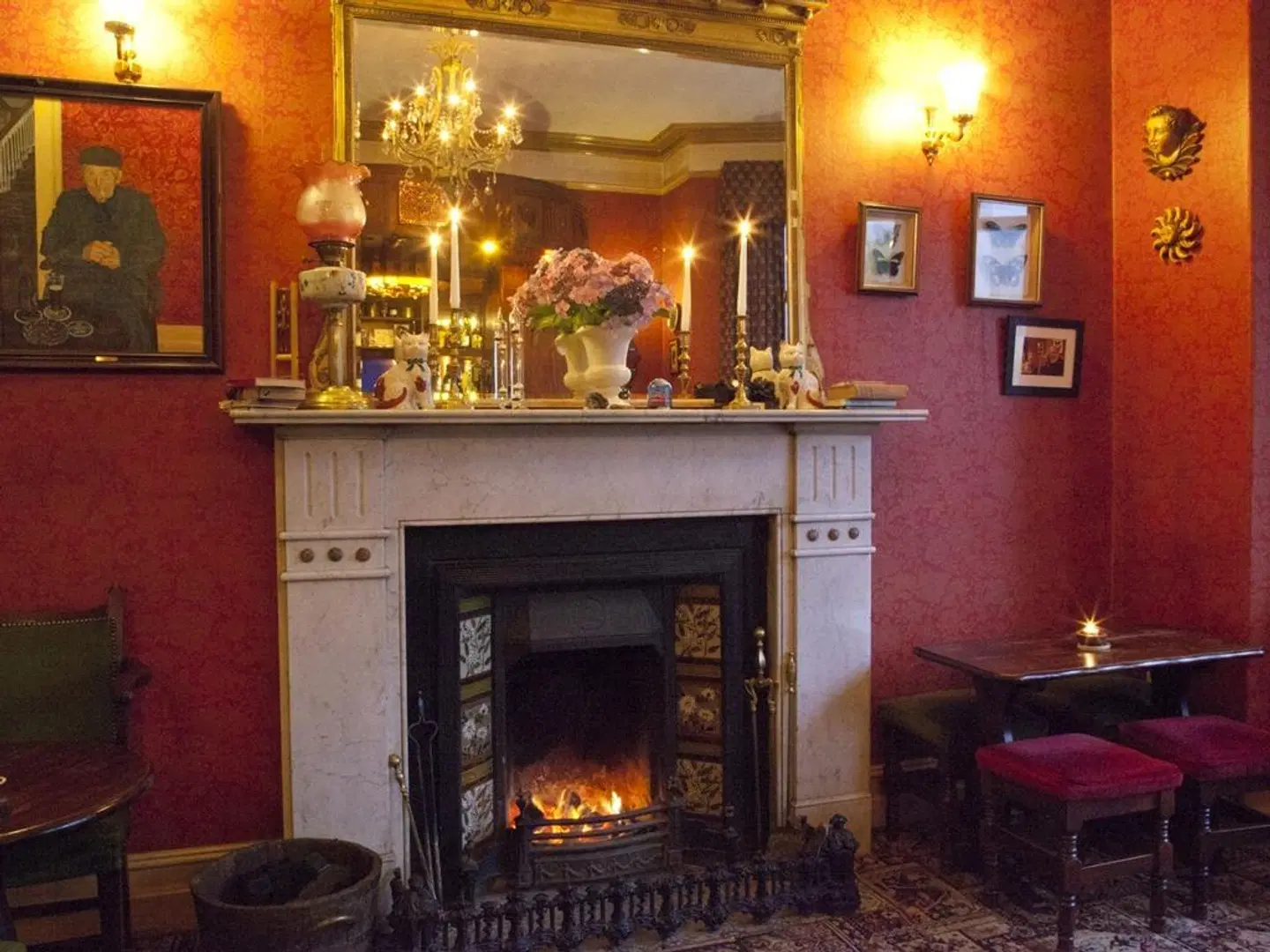 Woodhill House Bar