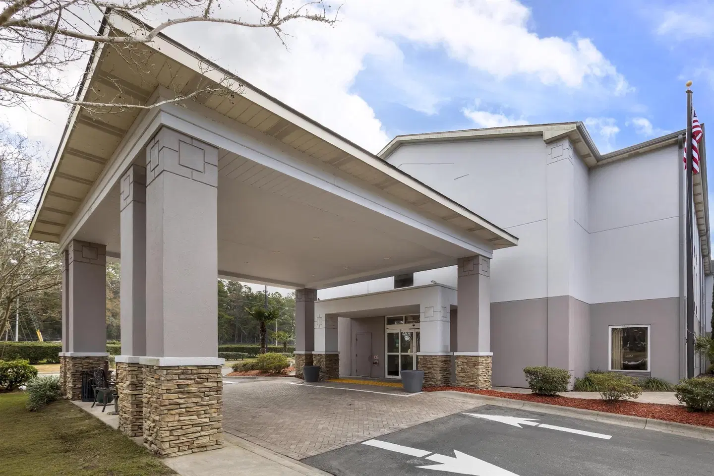 Best Western Plus Tallahassee North EXTERIOR