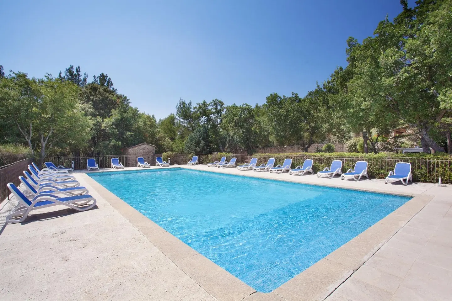 La Bastide Des Chênes OUTDOOR_POOL