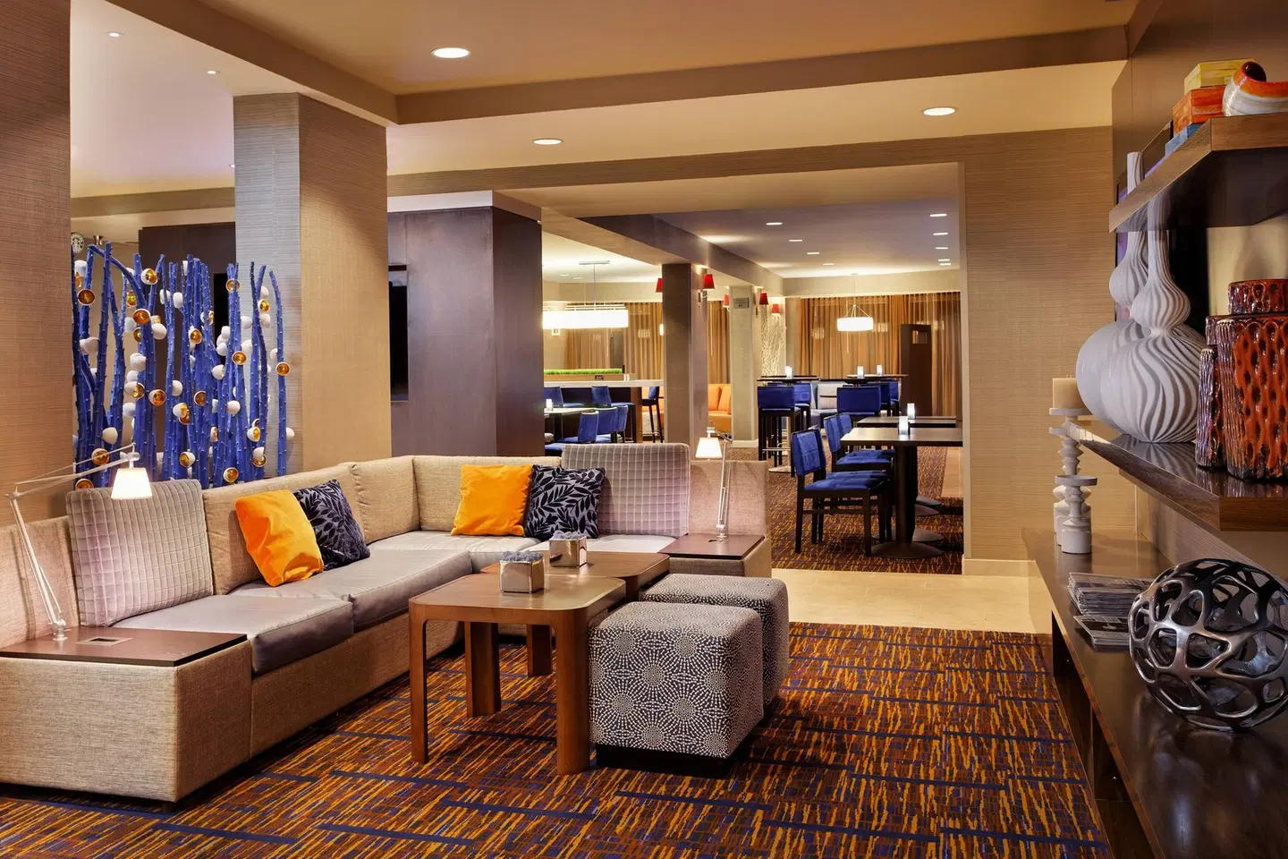 Courtyard by Marriott Gainesville LOUNGE_LOBBY