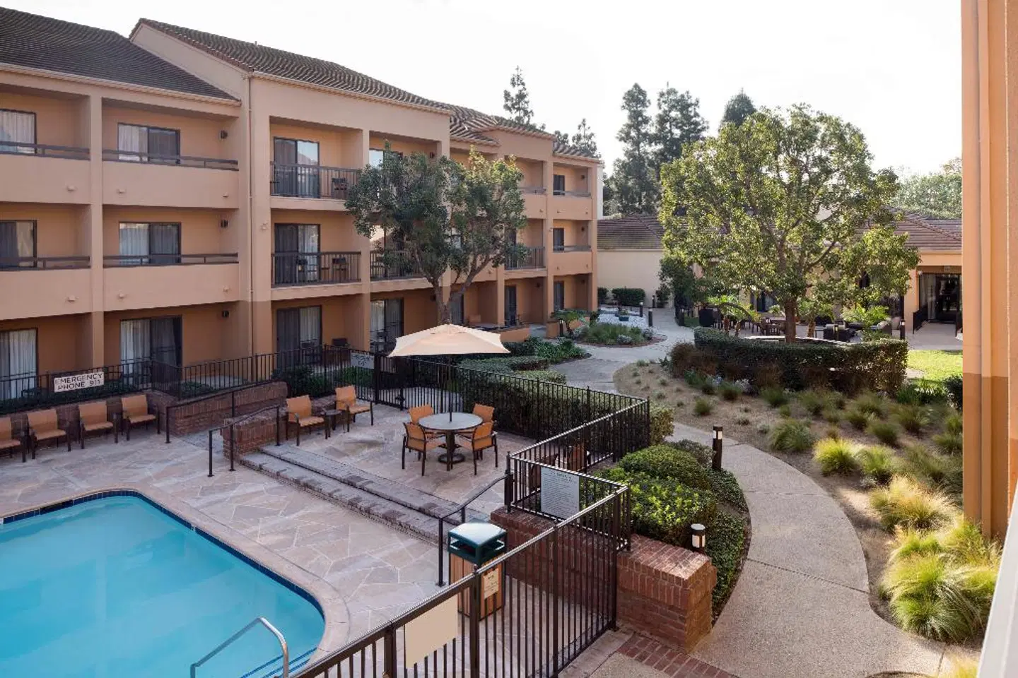 Sonesta Select Los Angeles LAX El Segundo EXTERIOR