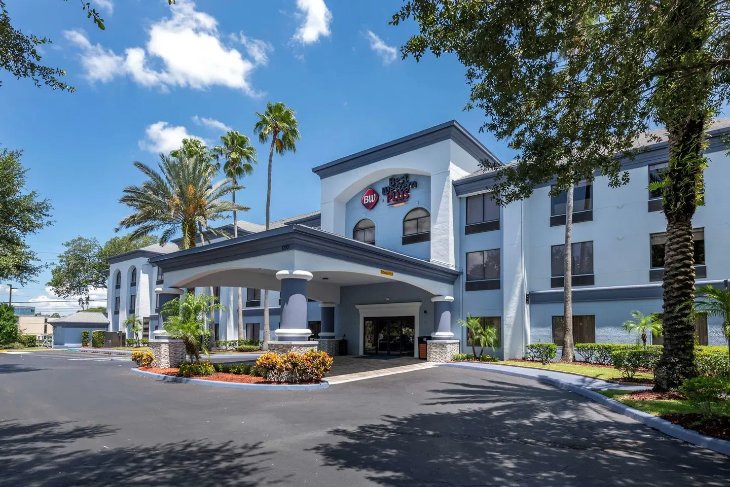 Best Western Plus Orlando East- UCF Area EXTERIOR