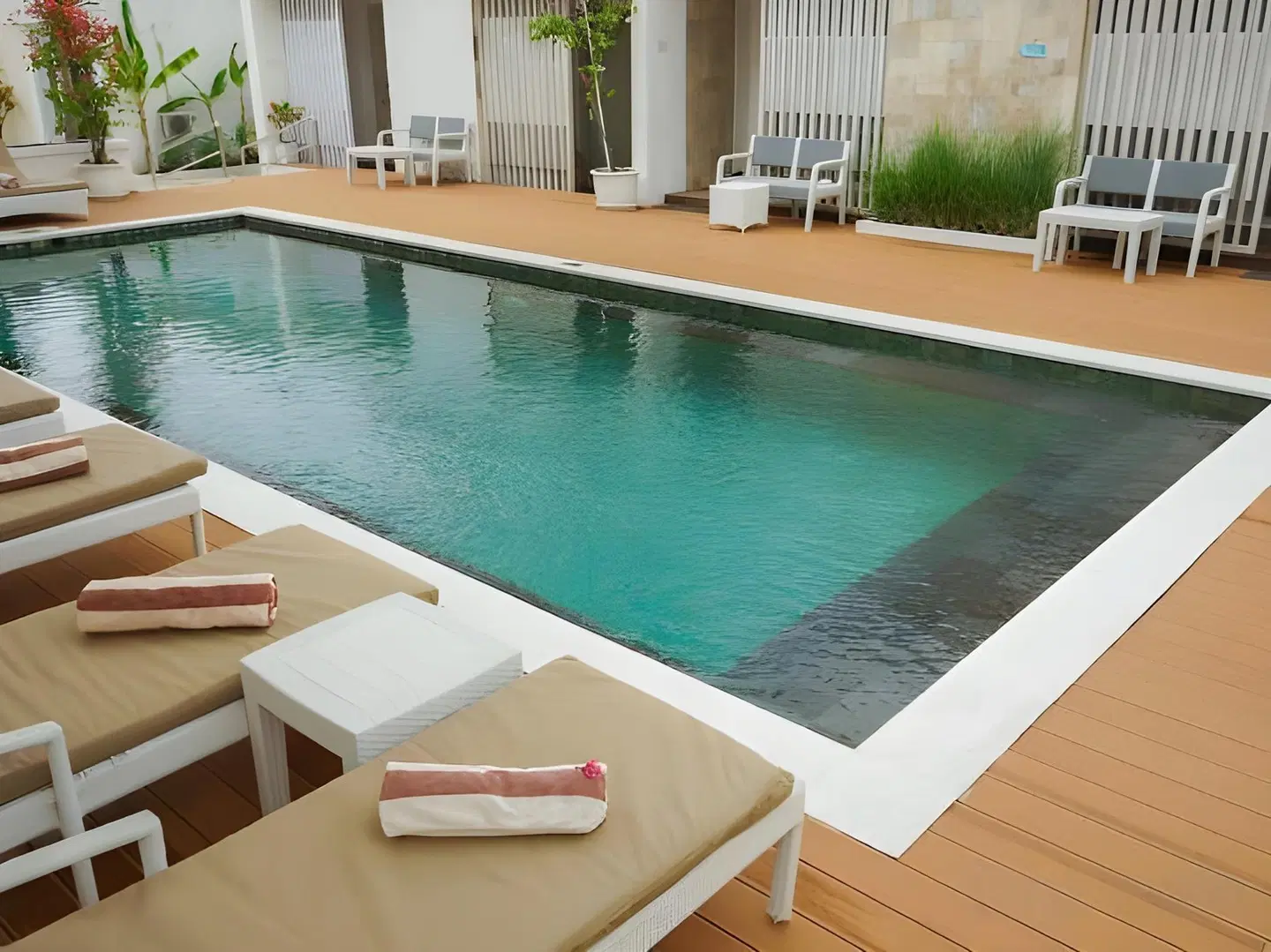 Mahamaya Gili Meno Hallenbad