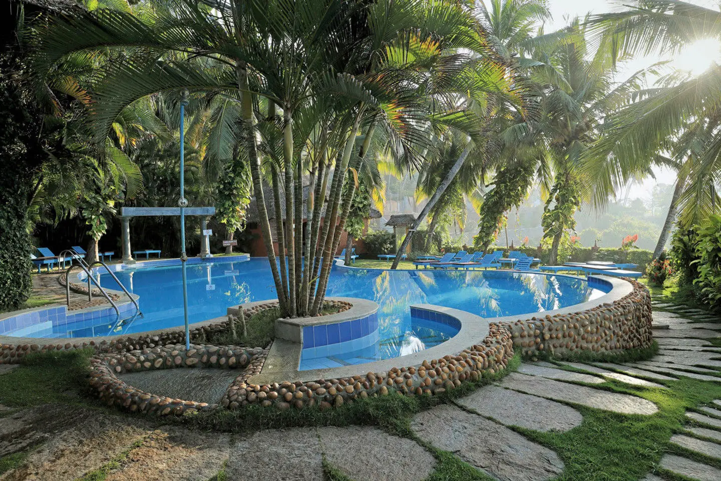 Manaltheeram Ayurveda Beach Village OUTDOOR_POOL