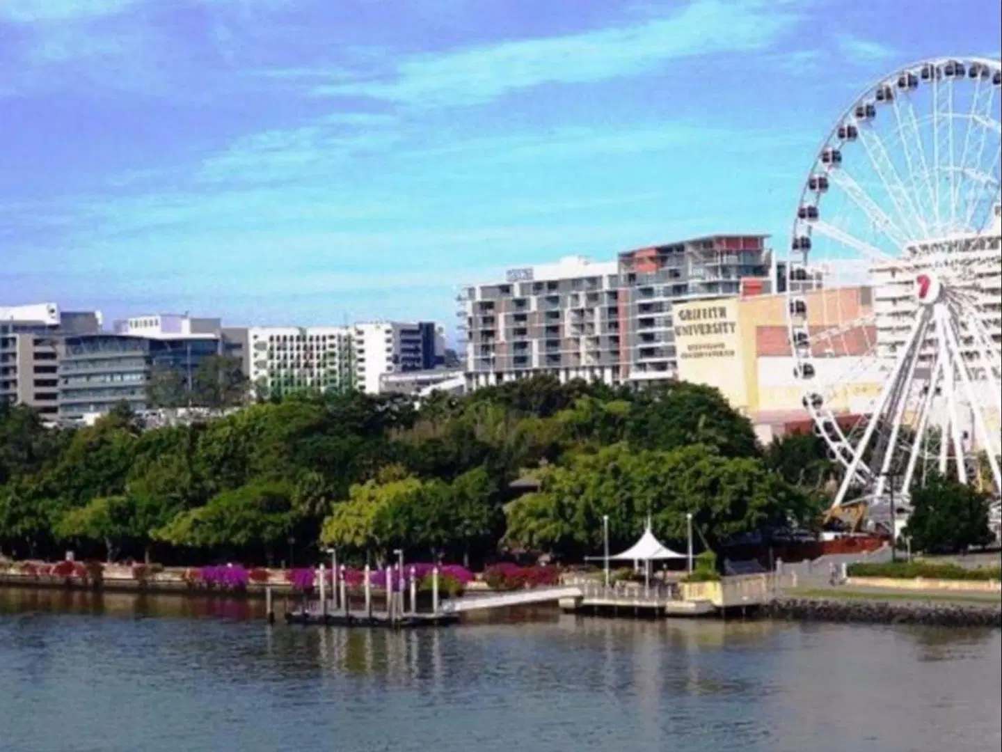 Vine Serviced Apartments Strand