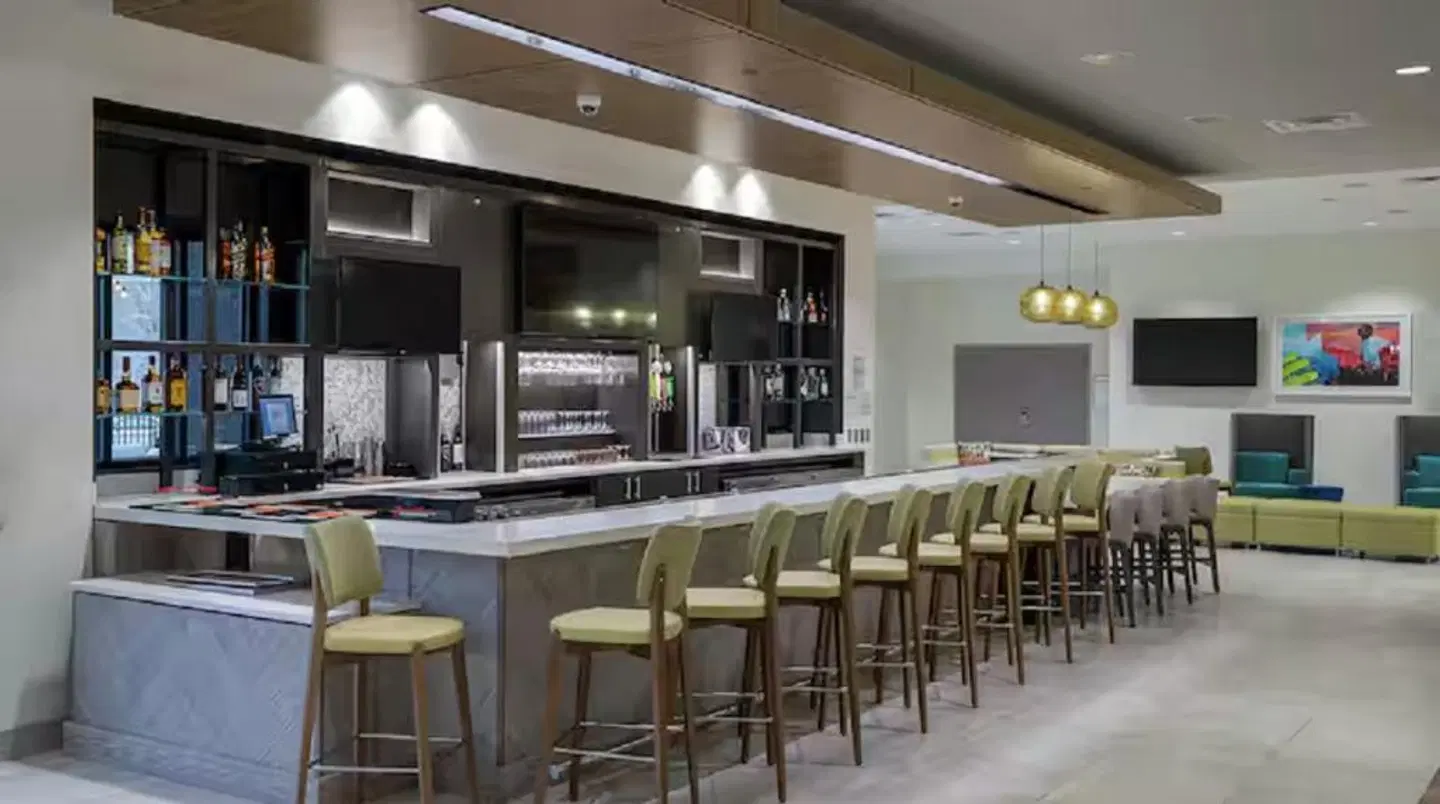 Hilton Garden Inn North Conway Bar
