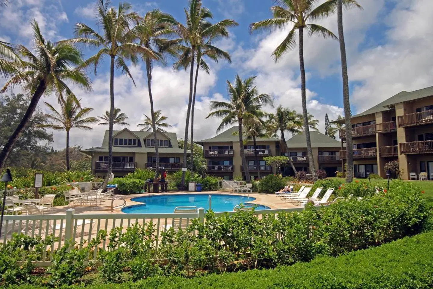 Castle Kaha Lani Resort EXTERIOR