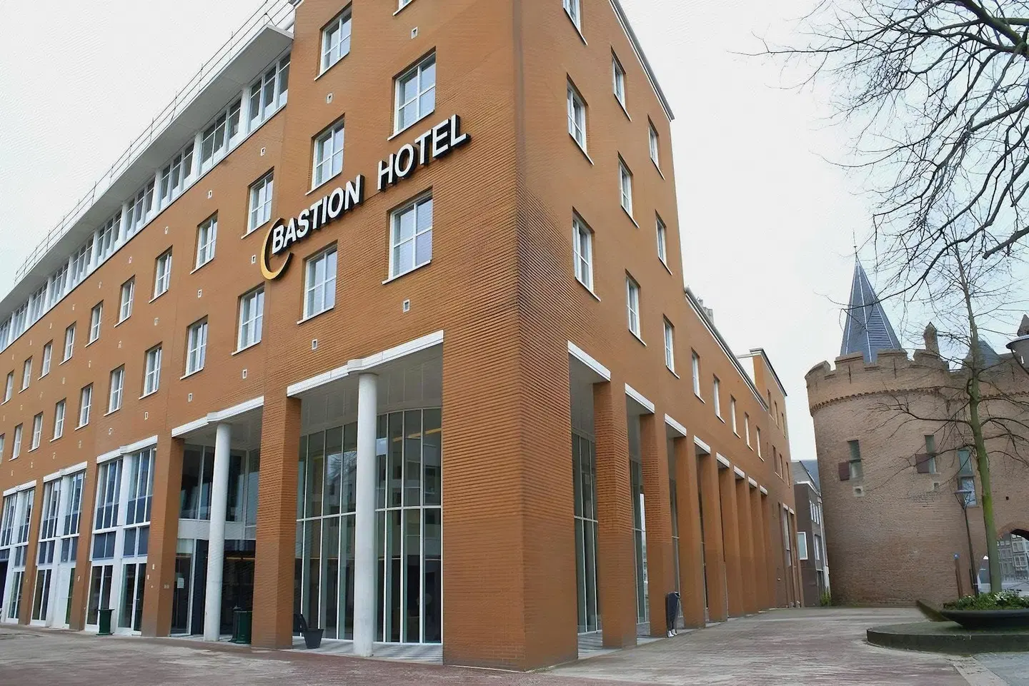 BASTION HOTEL ARNHEM EXTERIOR