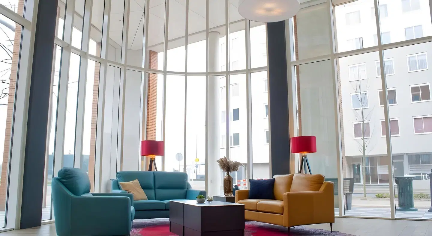 BASTION HOTEL ARNHEM LOUNGE_LOBBY