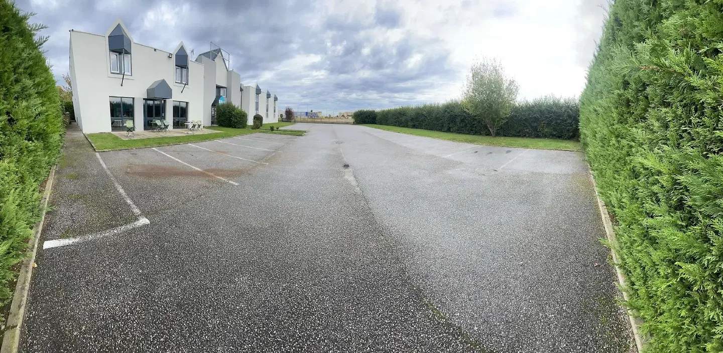 Kyriad Direct Dreux Strand