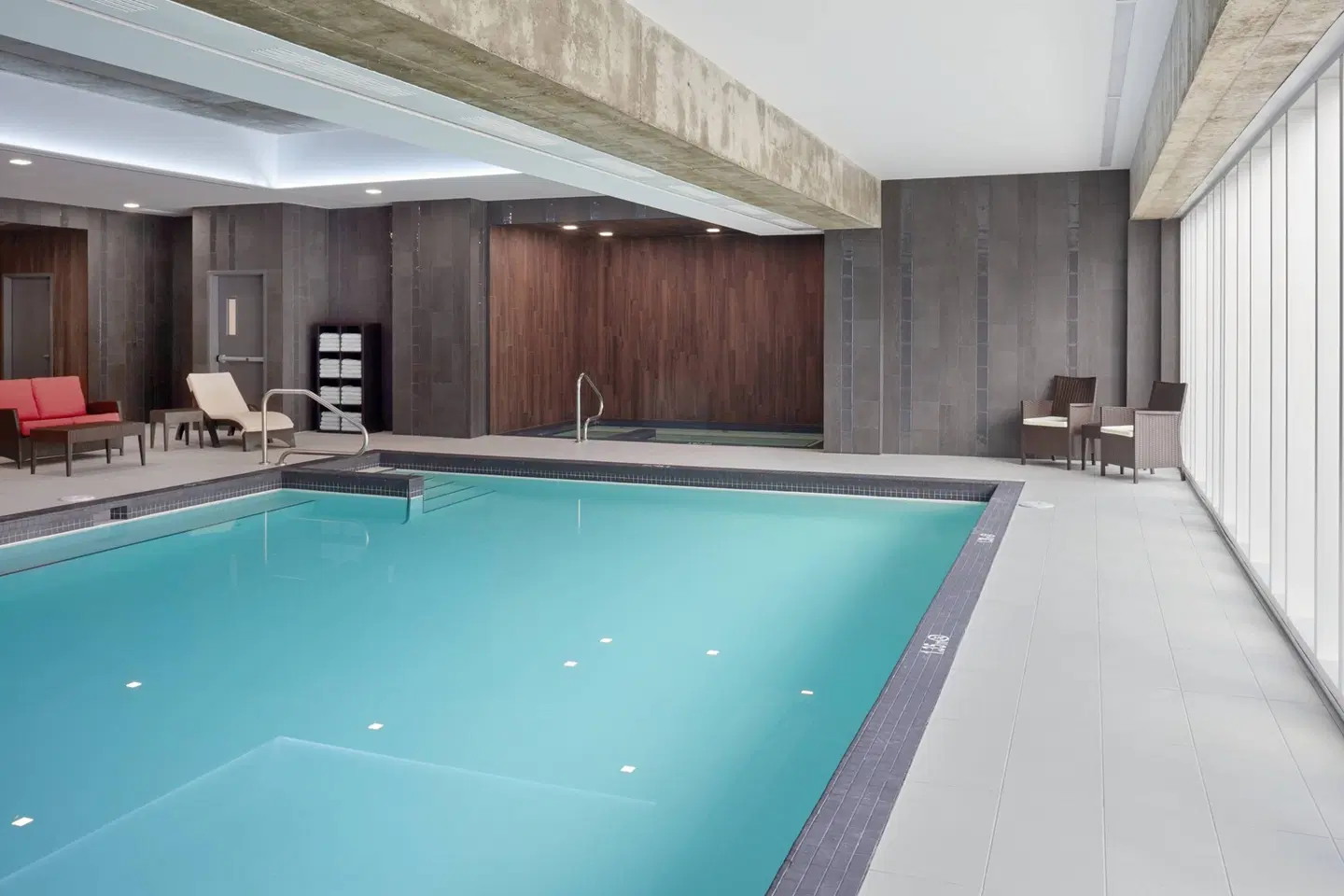 Delta Hotels by Marriott Trois Rivieres Conference Centre Hallenbad