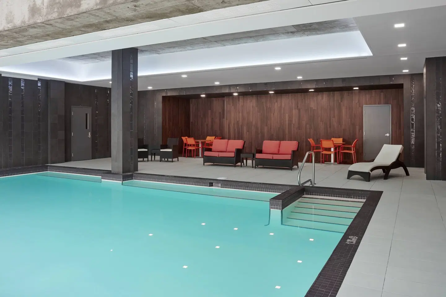 Delta Hotels by Marriott Trois Rivieres Conference Centre Hallenbad