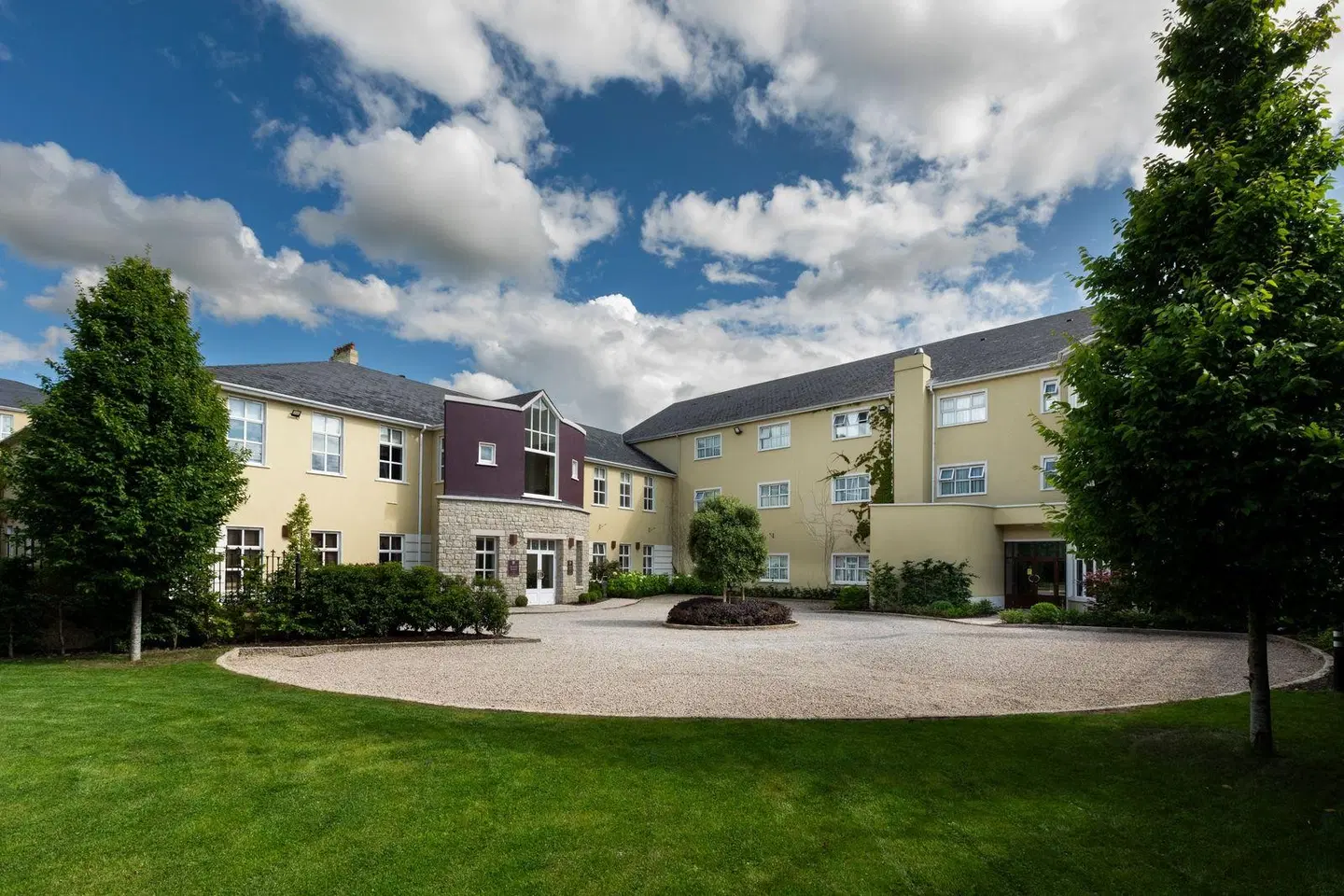 Seven Oaks EXTERIOR