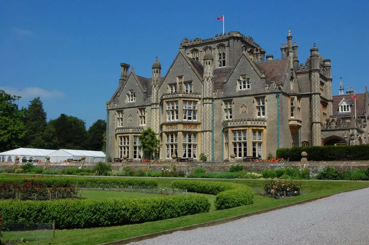 De Vere Tortworth Court EXTERIOR