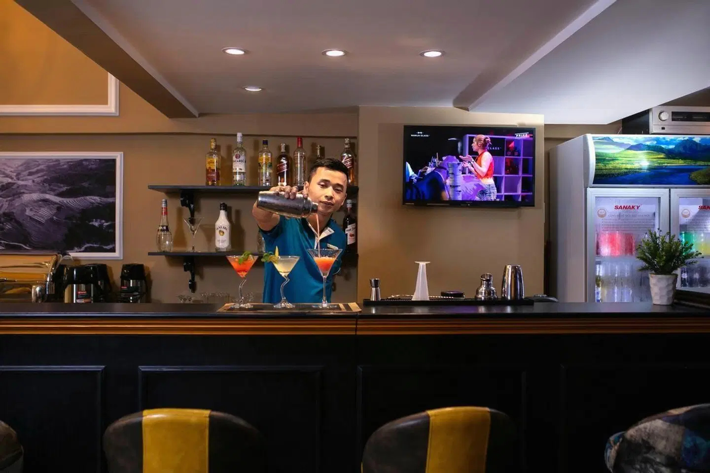 Little Charm Hanoi Hostel Bar