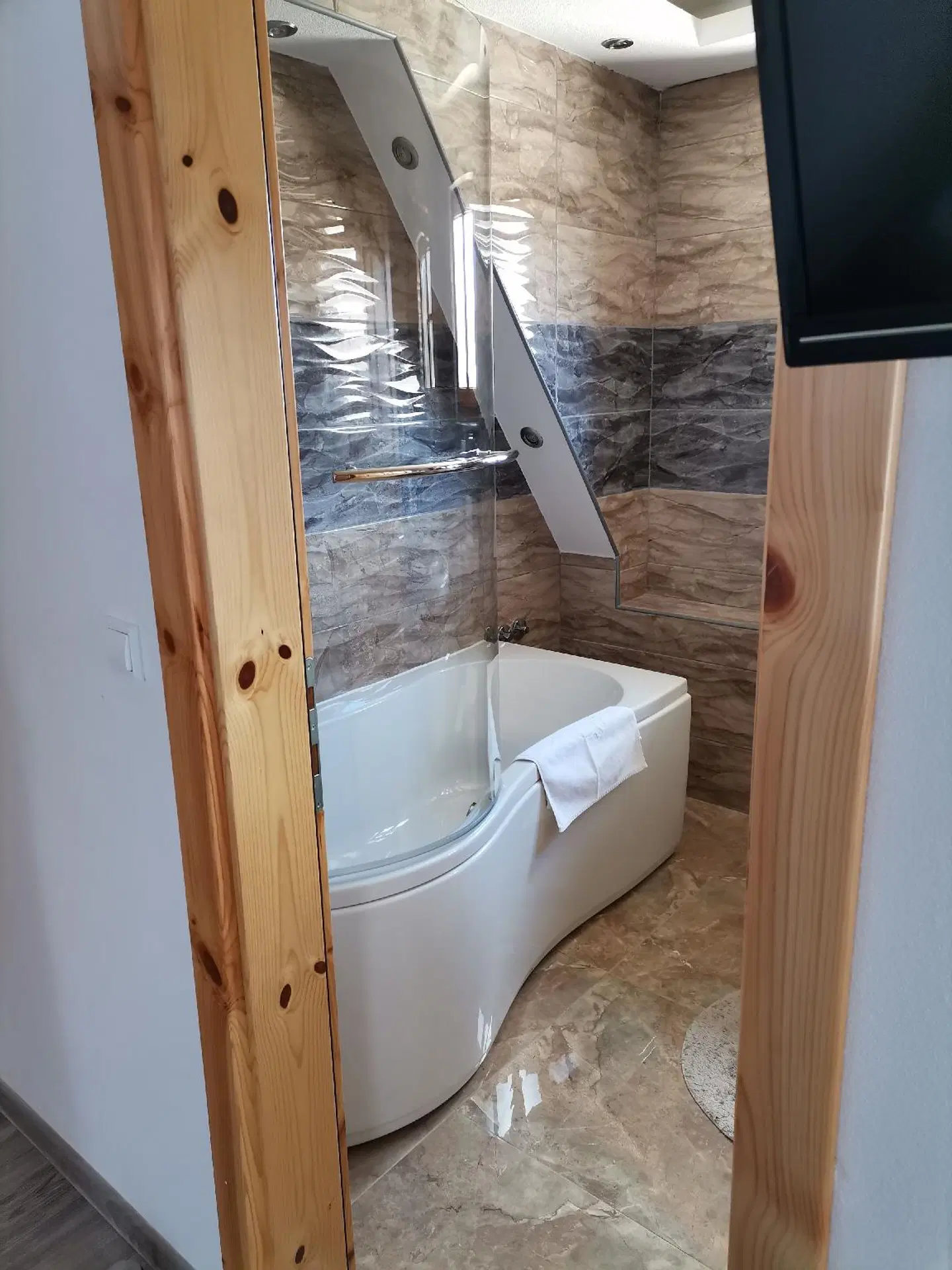 Rustic Inn River Badezimmer