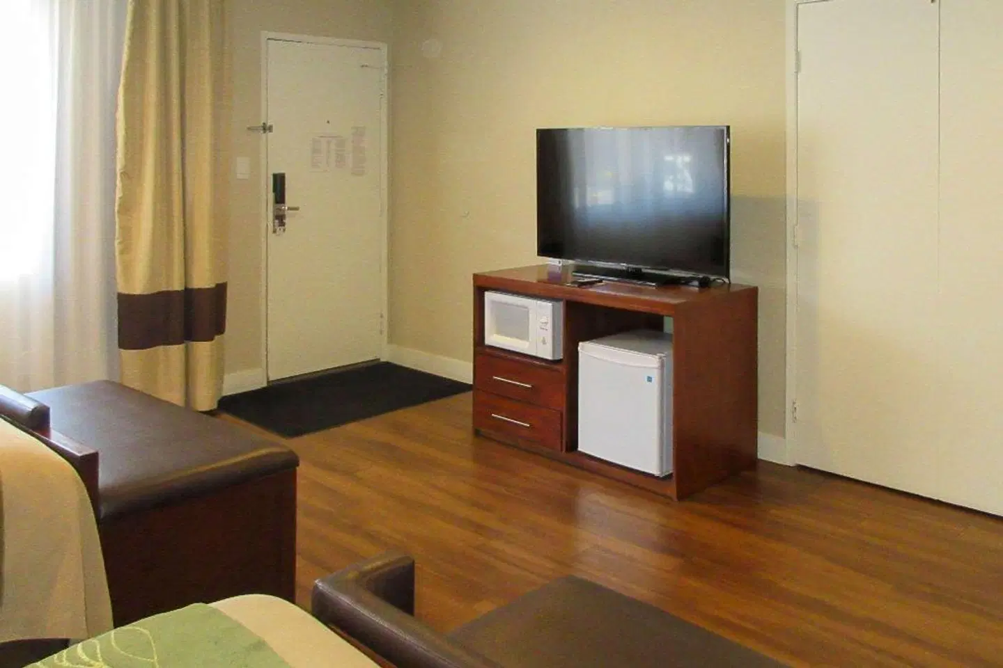 Comfort Inn Bishop ROOM_EXAMPLE