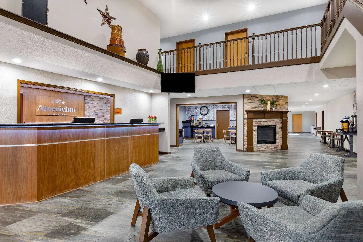 AmericInn by Wyndham Pella LOUNGE_LOBBY