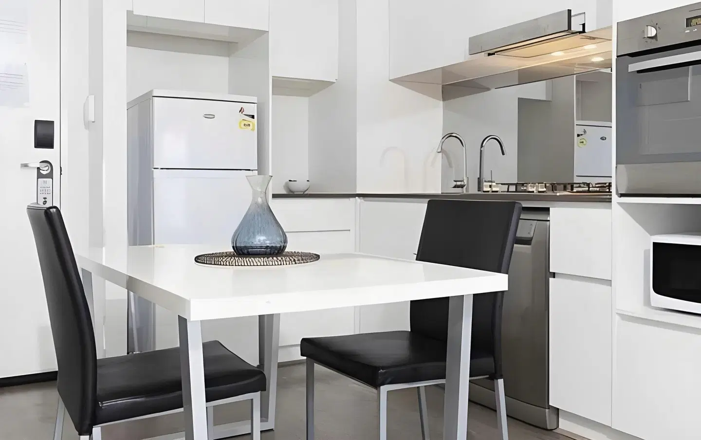RNR Serviced Apartments North Melbourne ROOM_EXAMPLE