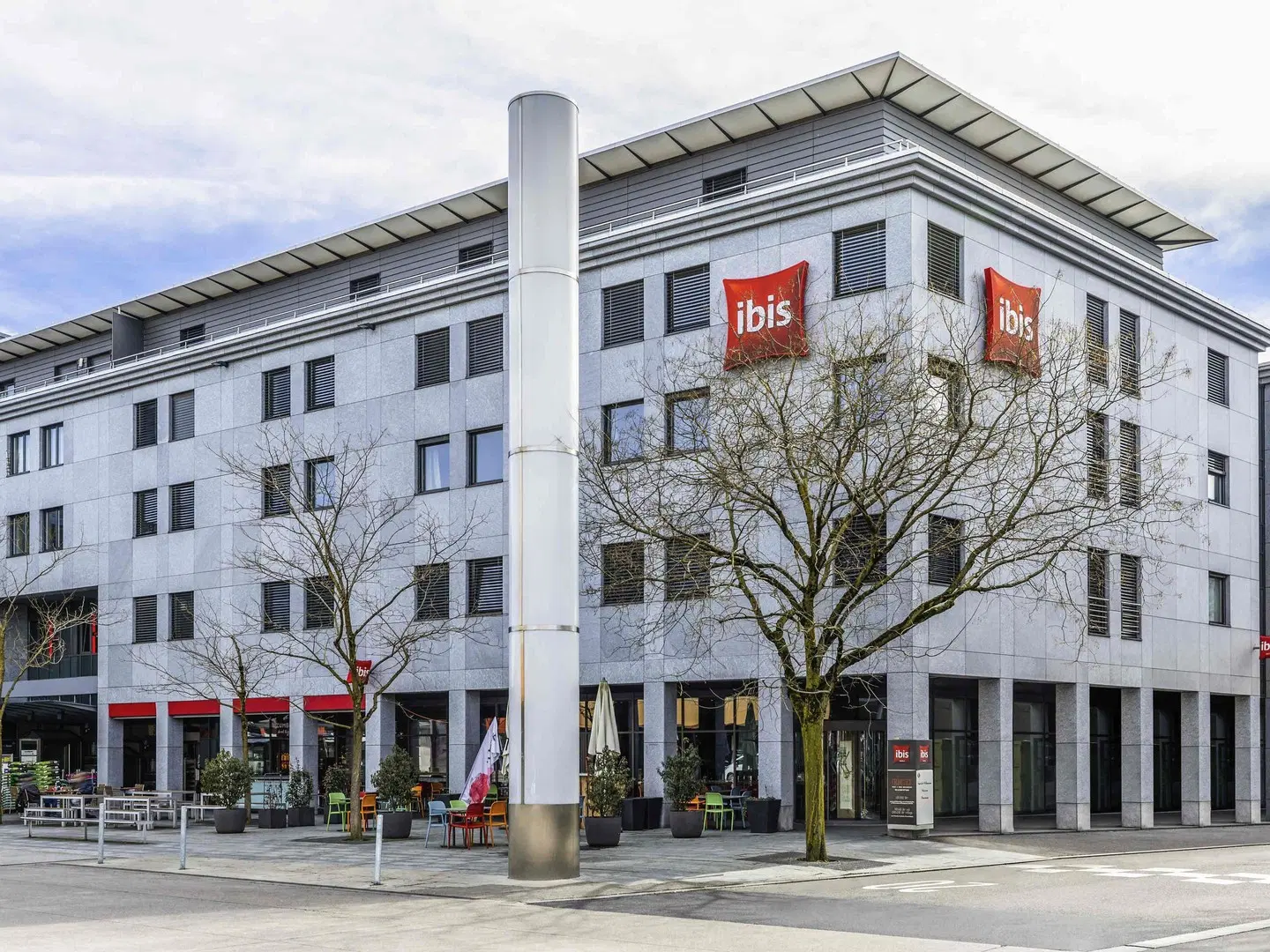 ibis Baar Zug EXTERIOR