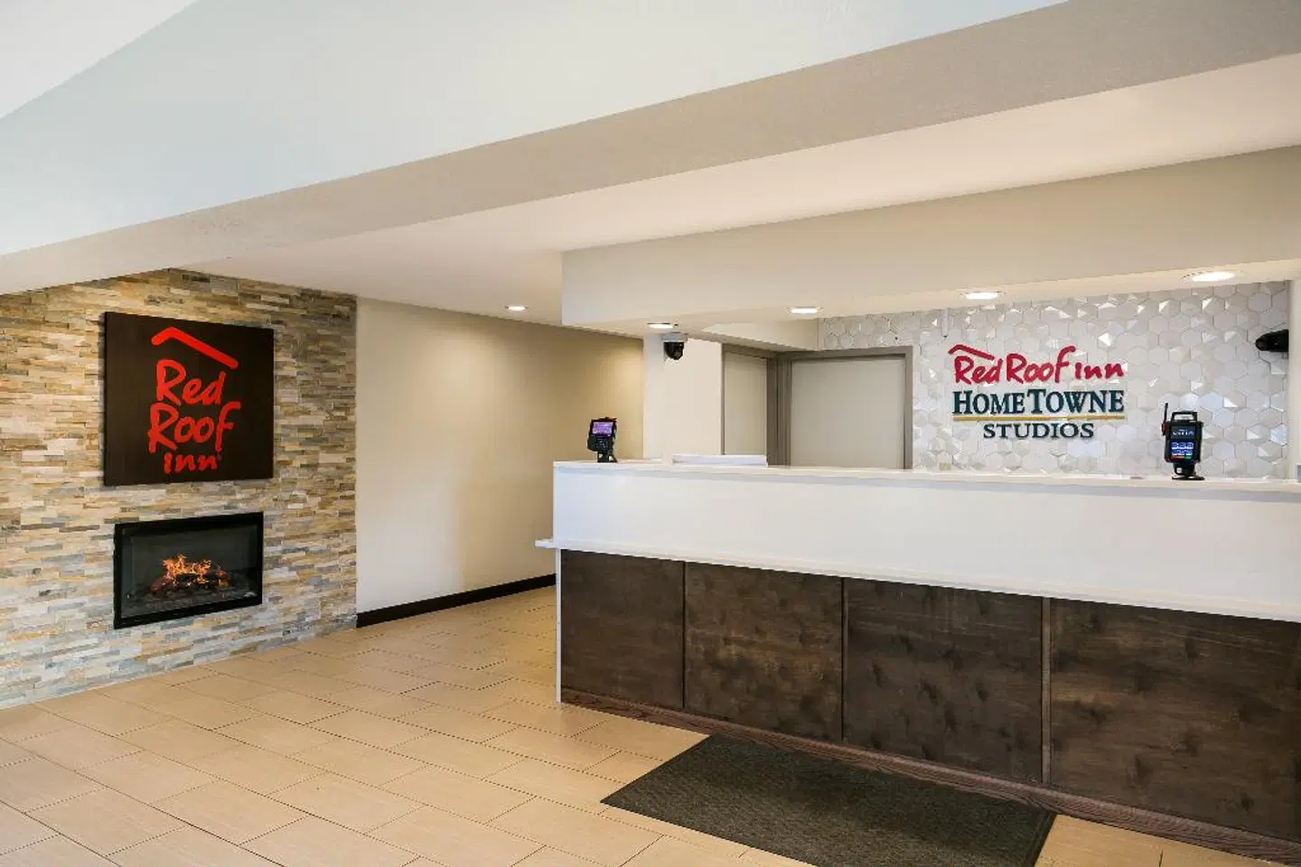 Red Roof Inn Denver LOUNGE_LOBBY