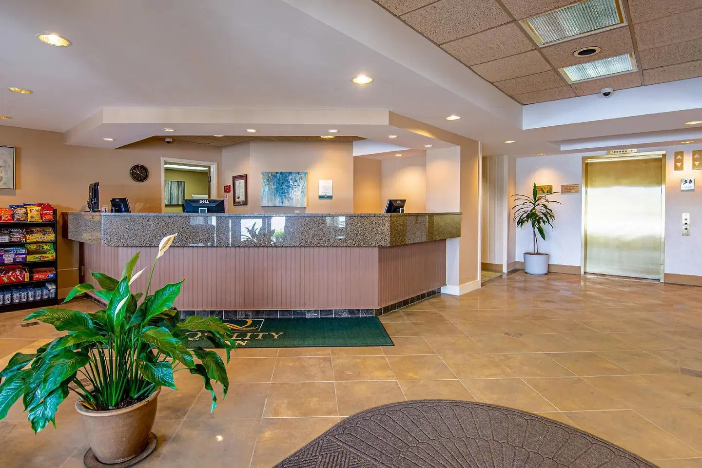 Quality Inn Portsmouth LOUNGE_LOBBY