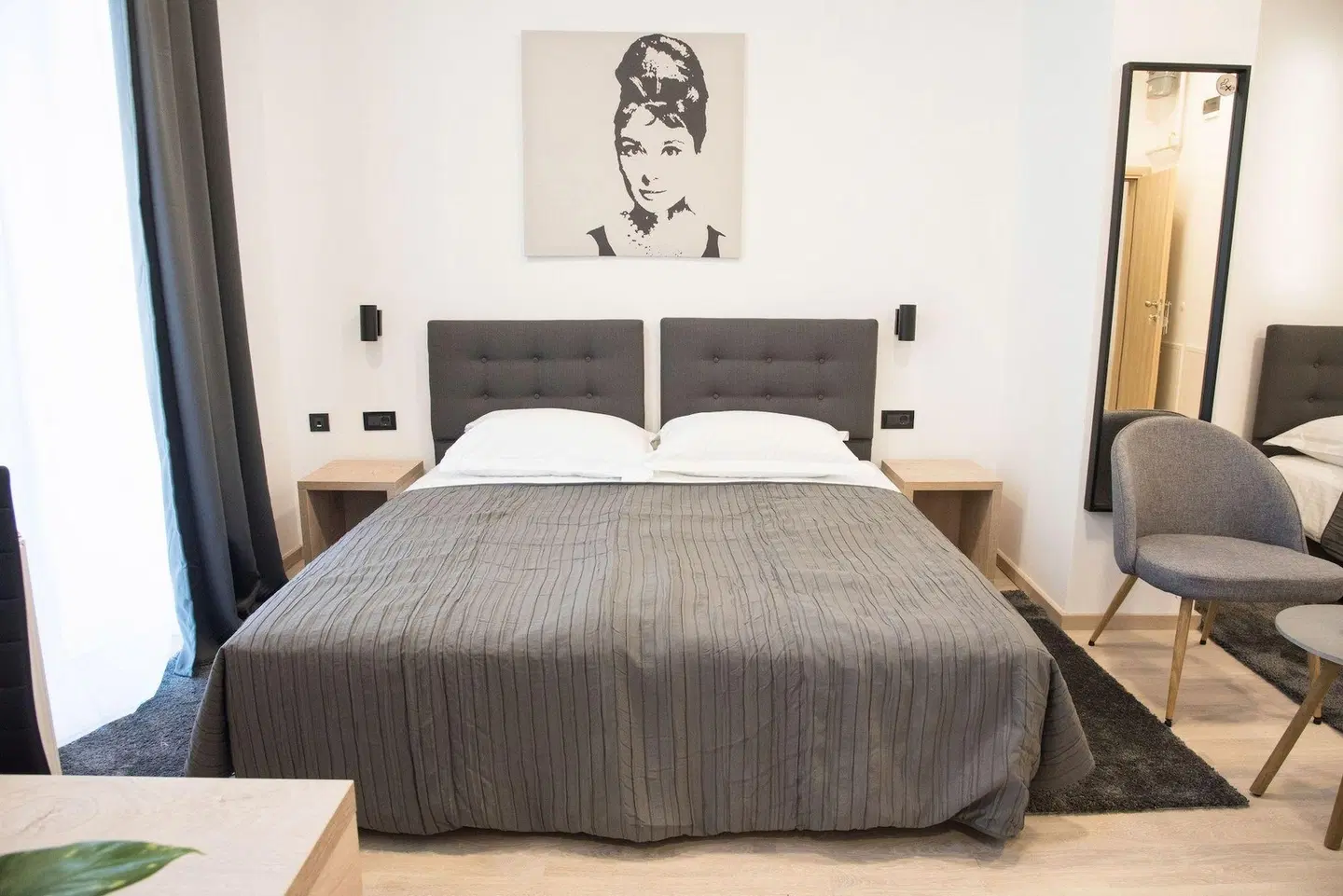 Garden Hotel ROOM_EXAMPLE