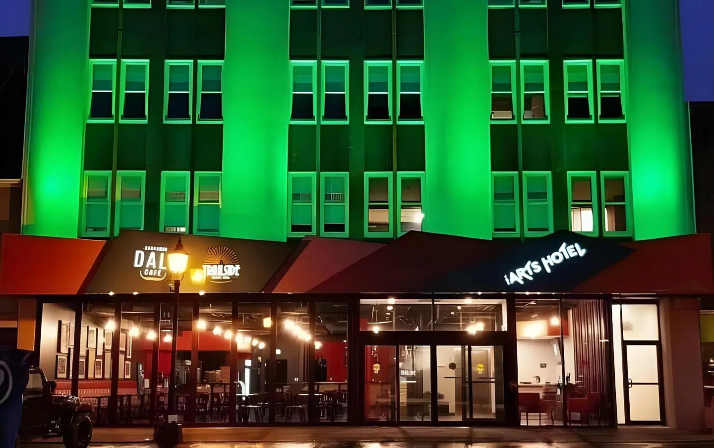 The Arts Hotel EXTERIOR