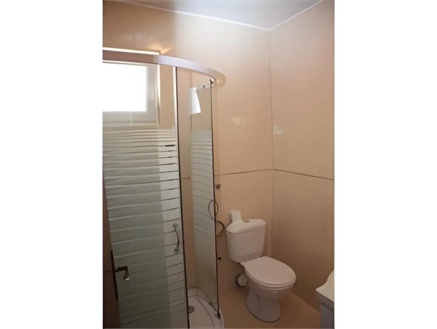 Medin Apartments Badezimmer