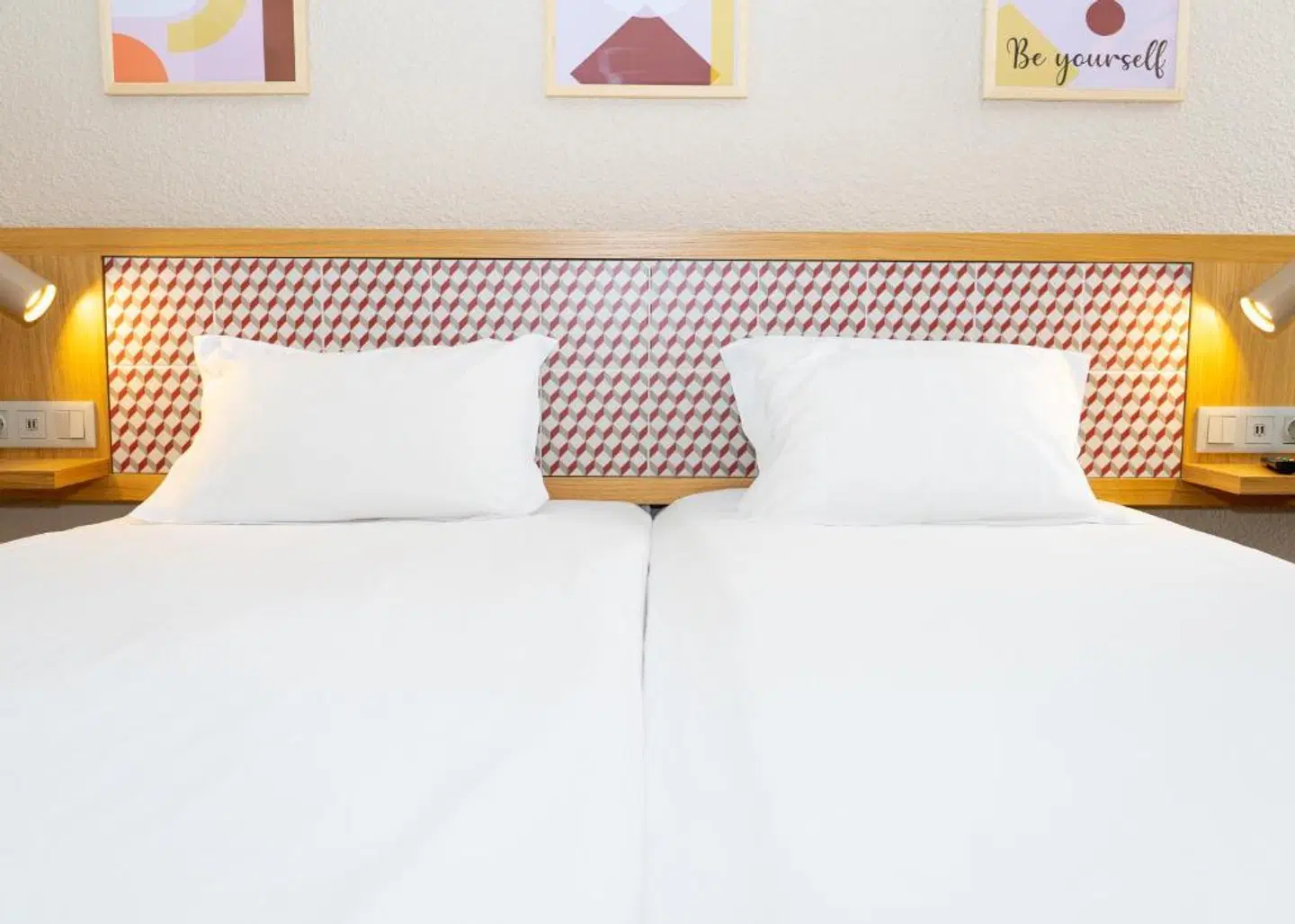 Flag Hotel Lisboa Oeiras MODEL_IMPRESSION
