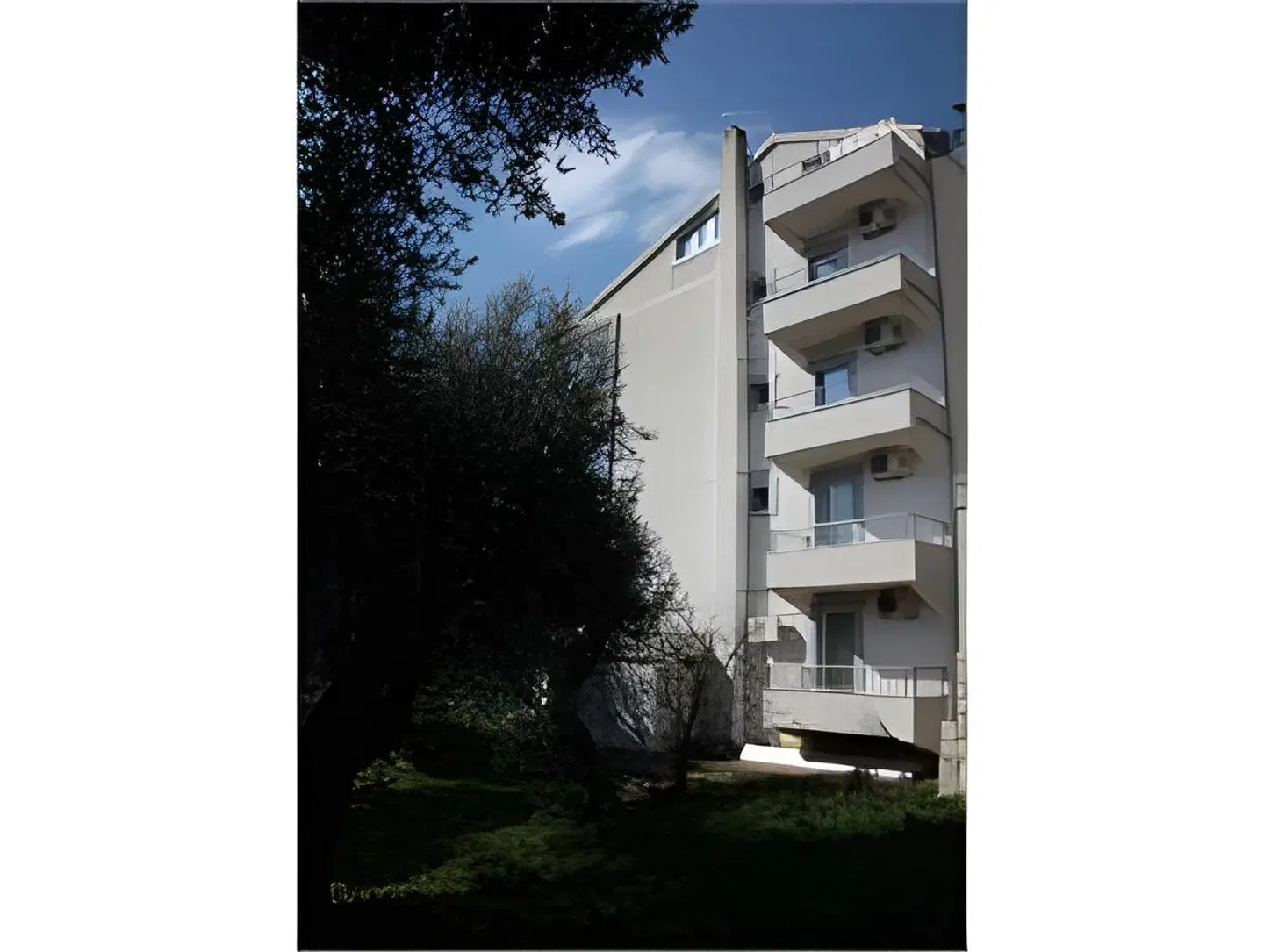 Medin Apartments EXTERIOR