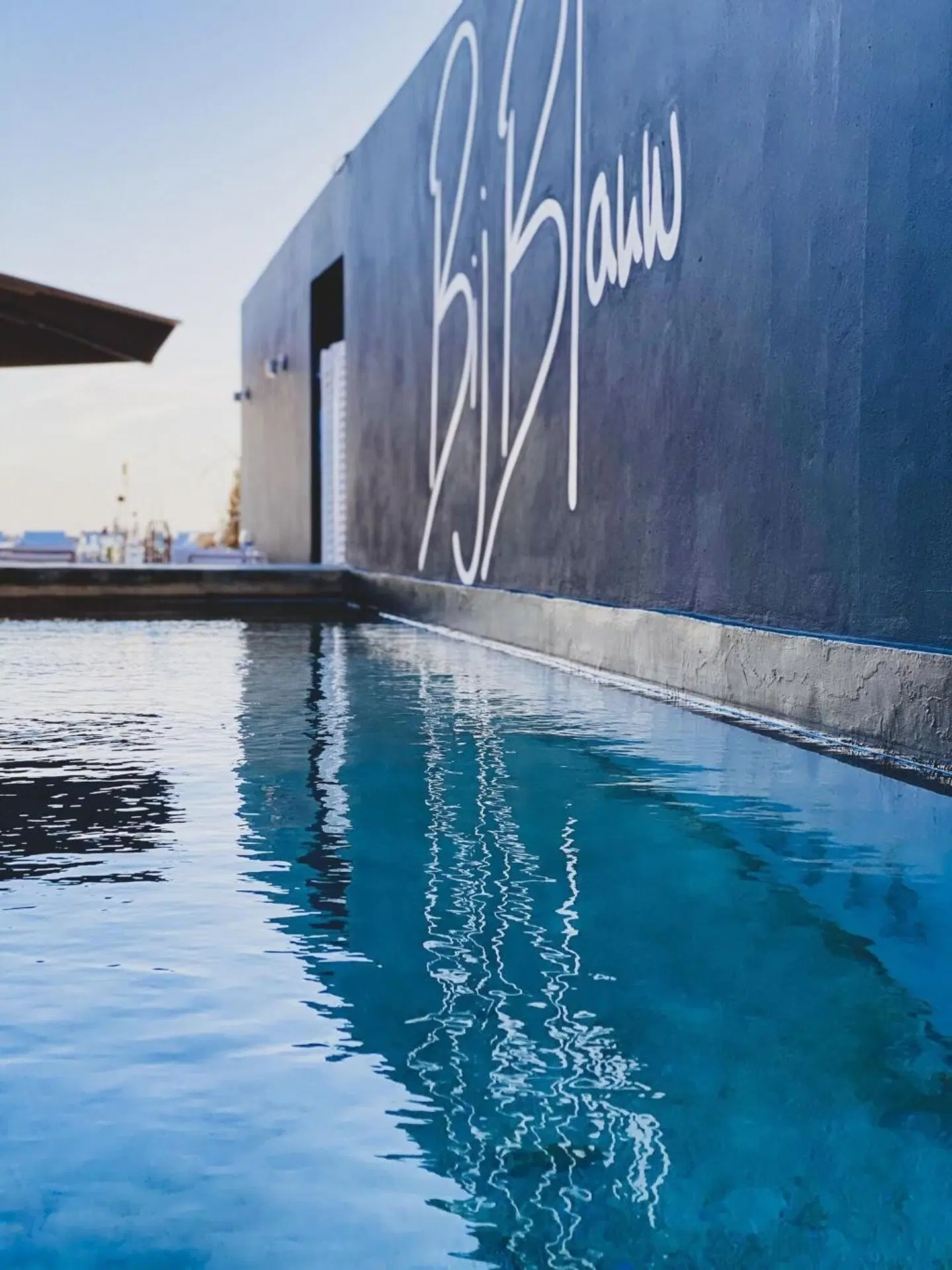 BijBlauw OUTDOOR_POOL