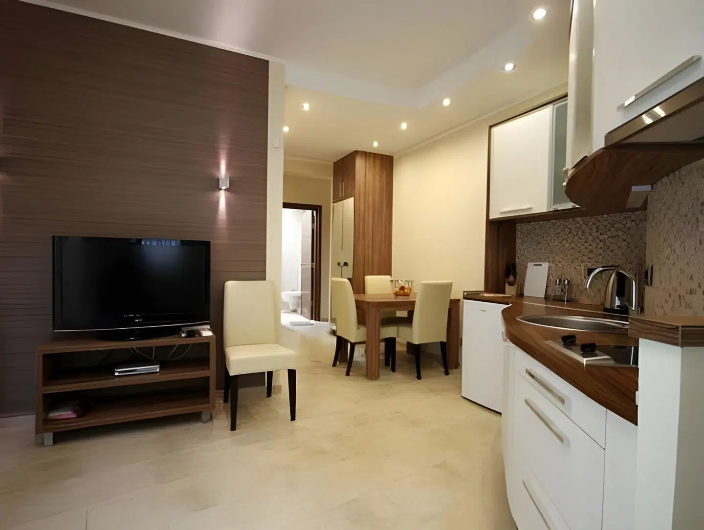 Apia Residence ROOM_EXAMPLE