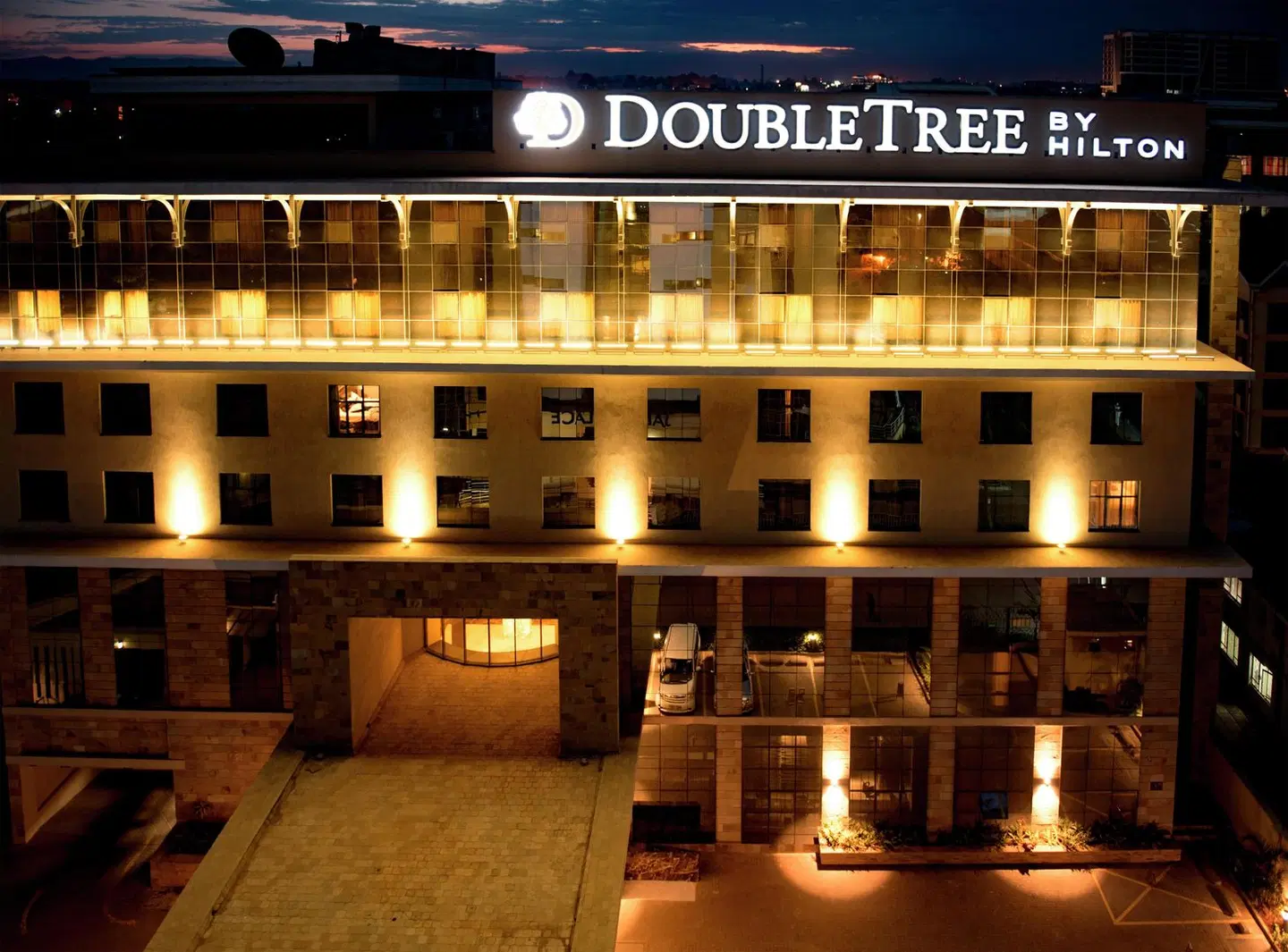 DoubleTree by Hilton Nairobi Hurlingham EXTERIOR