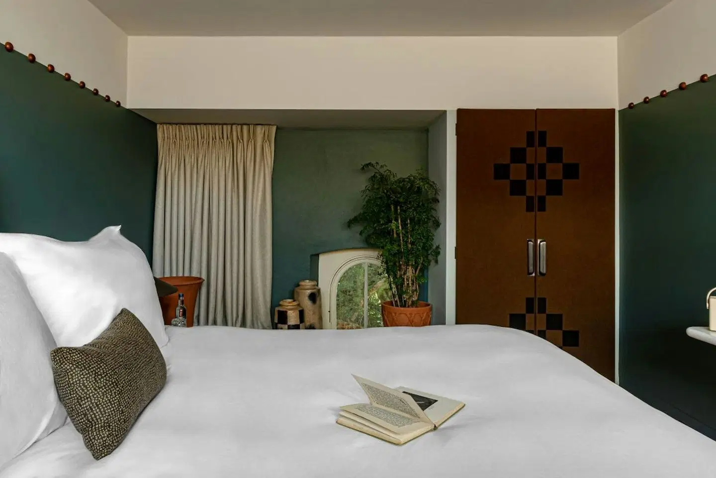 Cowley Manor ROOM_EXAMPLE