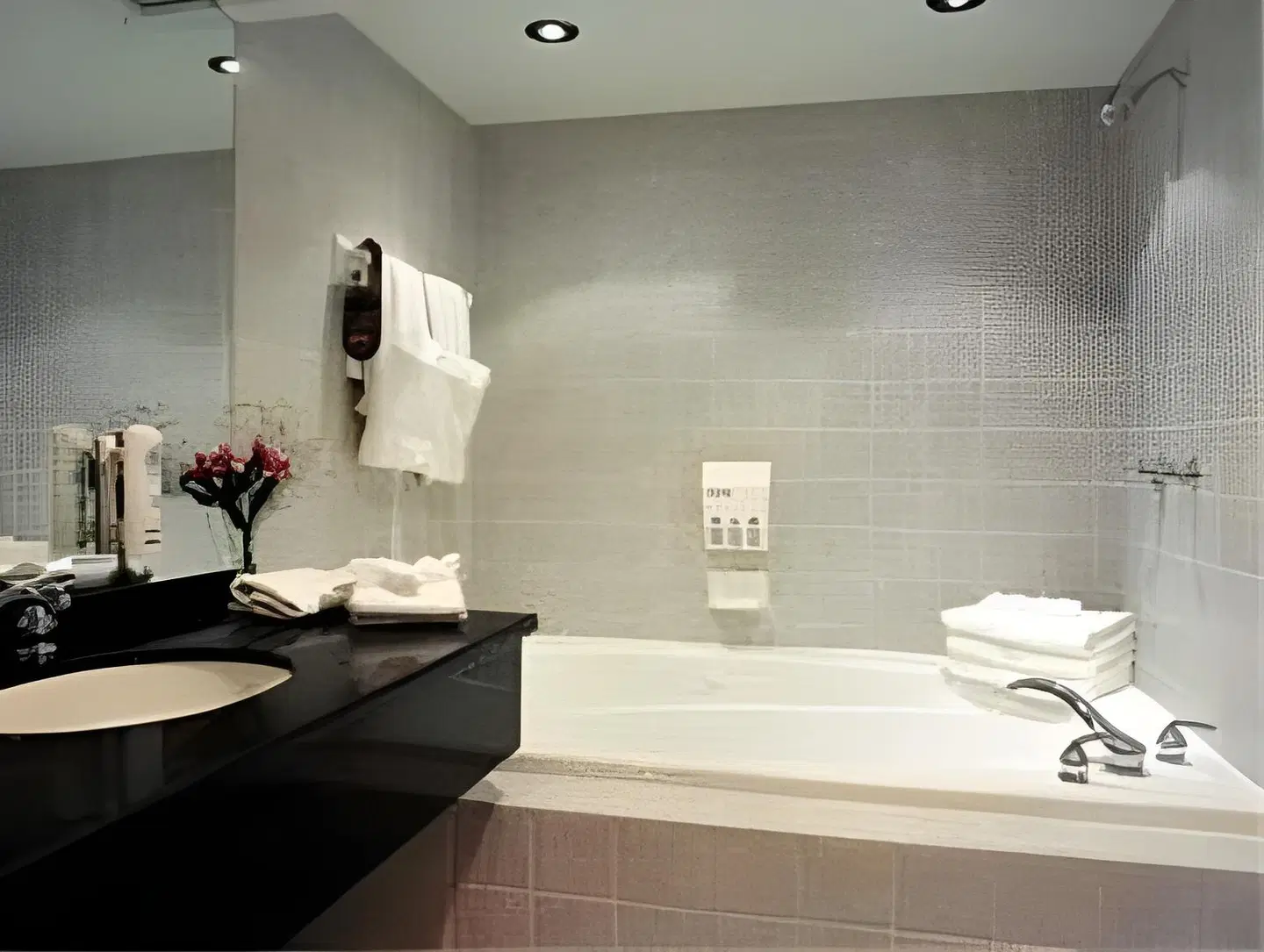 Days Inn by Wyndham Ottawa West Badezimmer