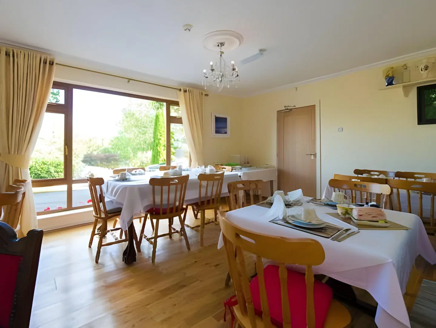 Aisleigh Guest House Restaurant