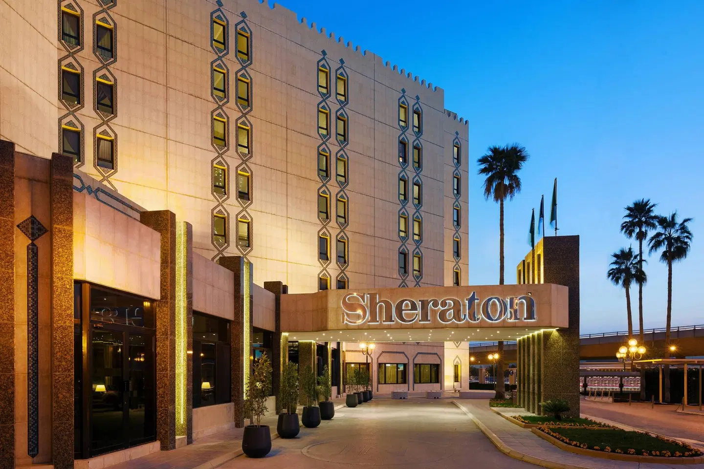 Sheraton Riyadh Hotel & Towers EXTERIOR
