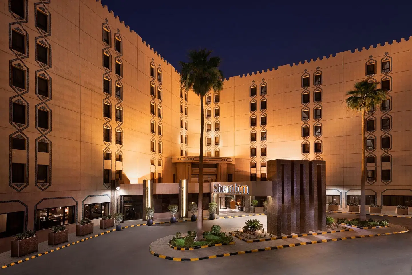 Sheraton Riyadh Hotel & Towers EXTERIOR