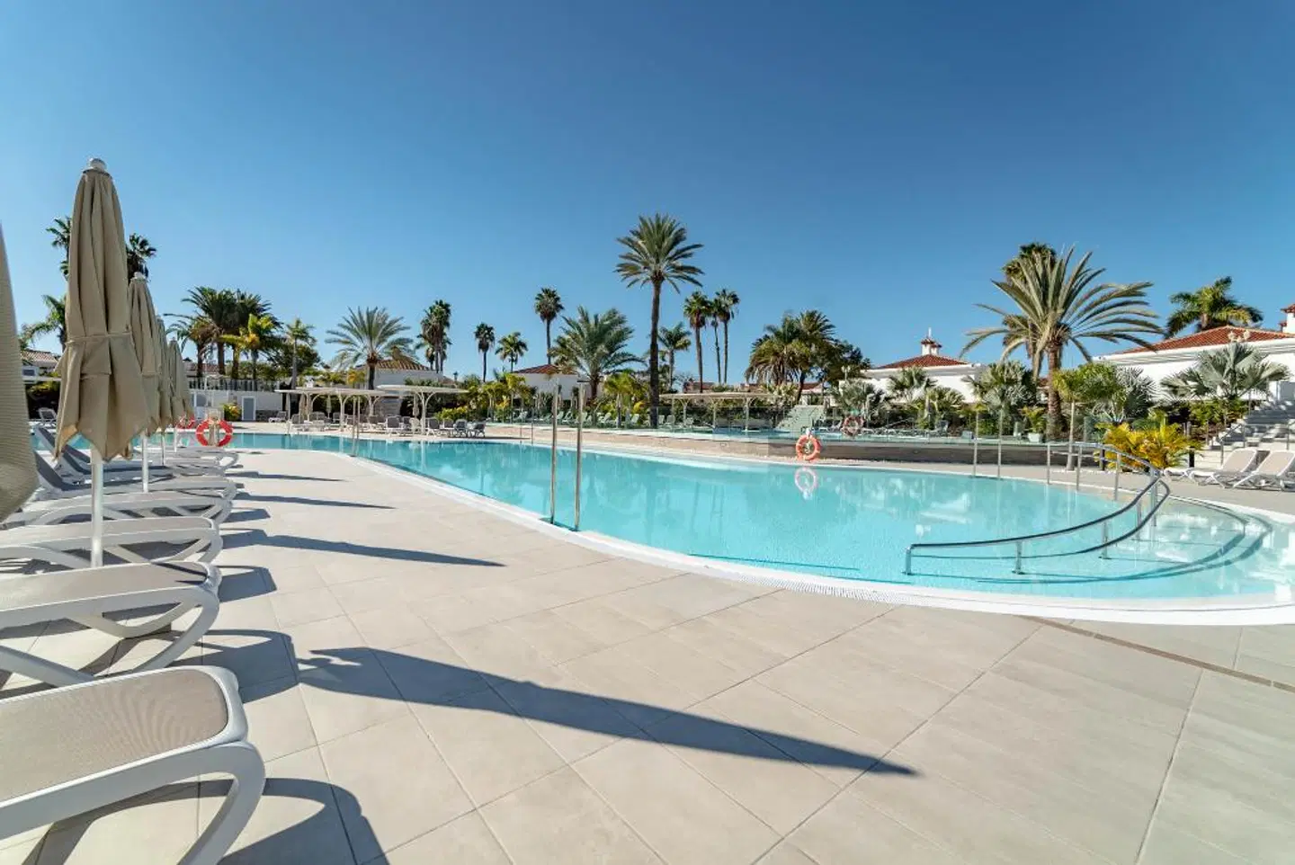 Hotel DunaGolf Suites OUTDOOR_POOL