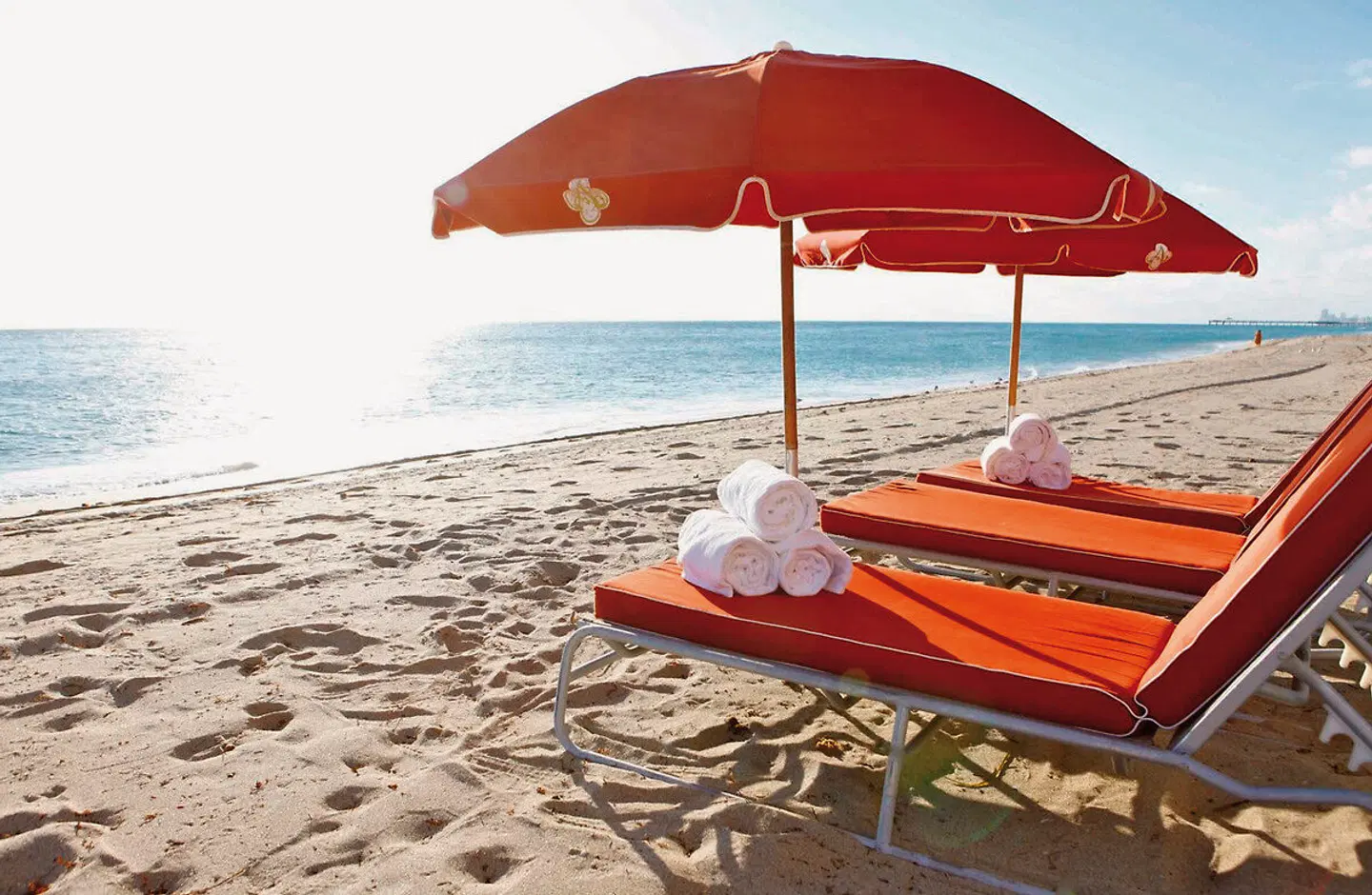 Acqualina Resort & Residences On The Beach Strand