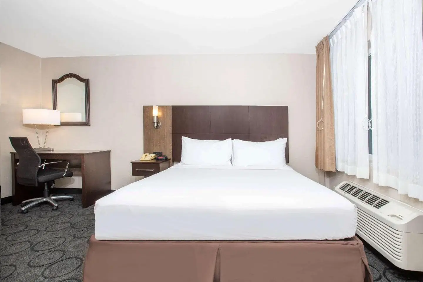 Baymont by Wyndham San Diego Downtown ROOM_EXAMPLE